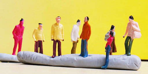 Crofta 100pcs Painted Model Train People Figures Scale TT (1 to 100)