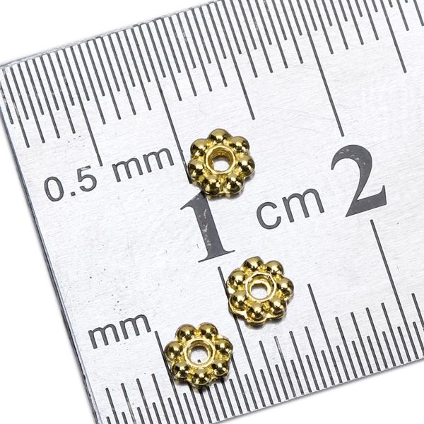 Crofta 100pcs Gold Daisy Flower Spacer Beads 4mm