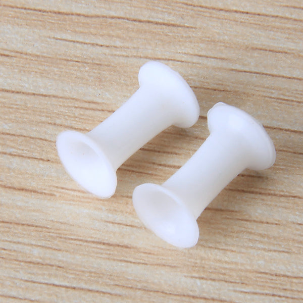 Crofta 2 PCS 6 Gauge 4mm Silicone Tunnel Ear Plug Expander Stretcher (White)