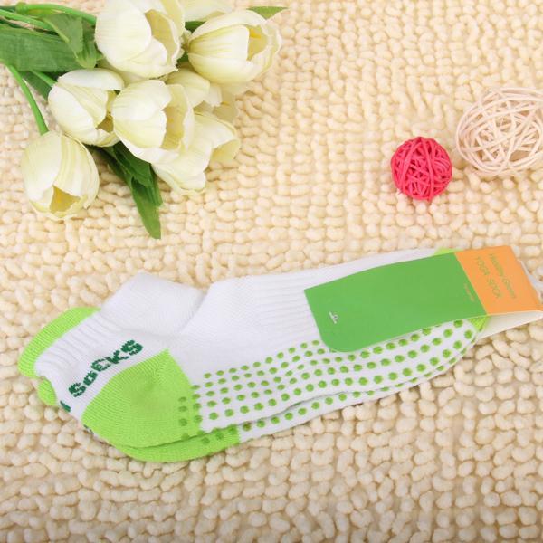 Crofta Women Non Slip Massage Granule Yoga Socks - Green