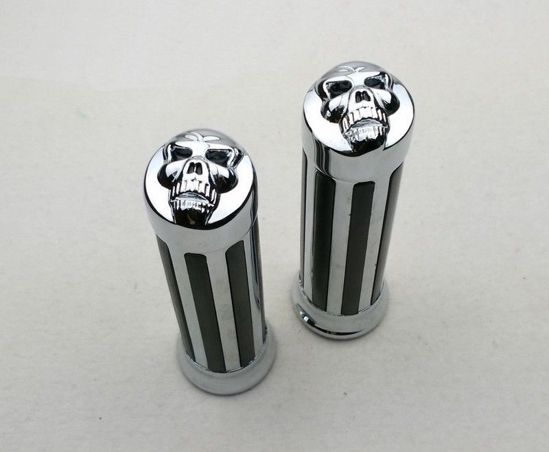 Crofta 1 pair Motorcycle Skull Stripe Chrome Hand Grips Handle Bar 1''